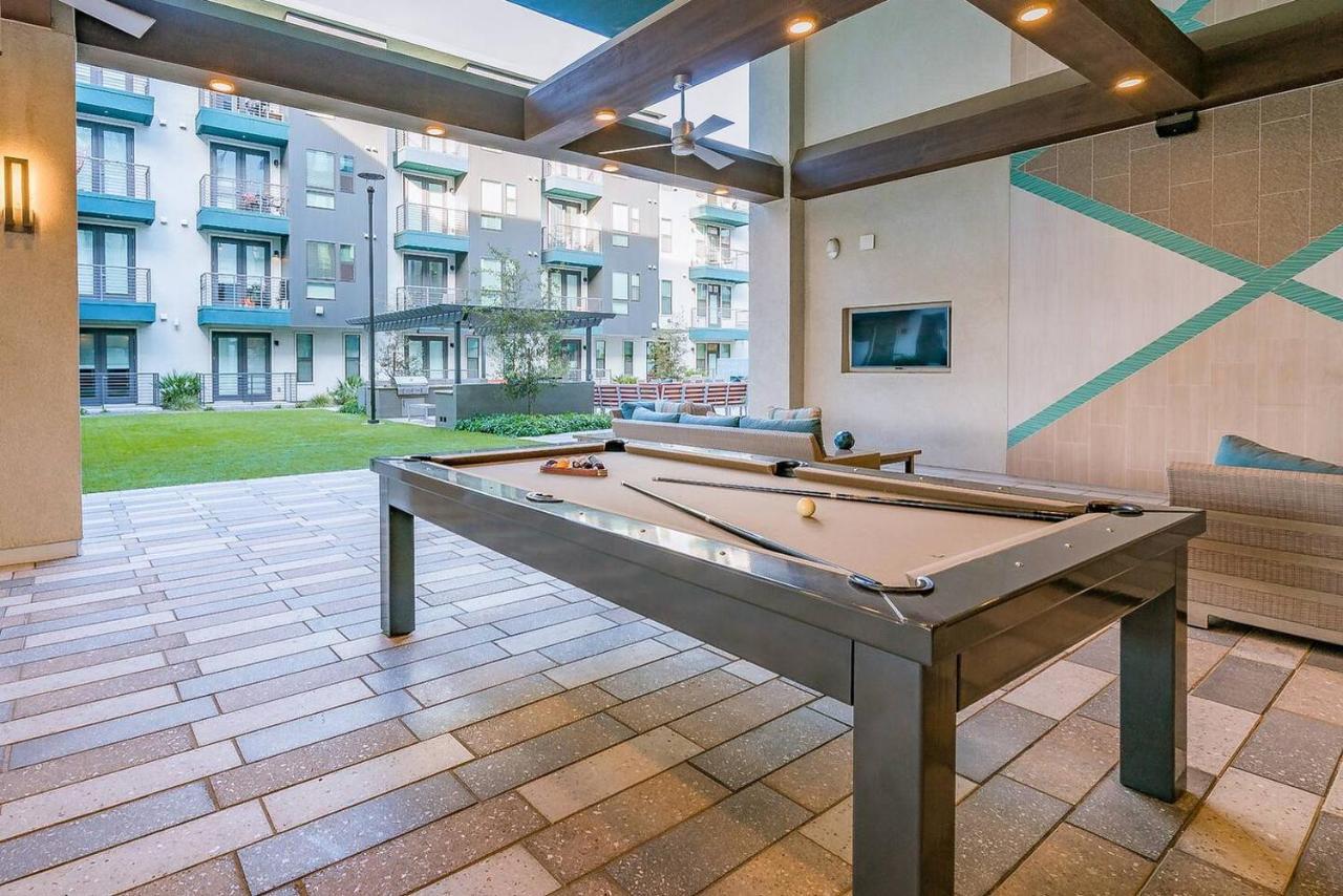 Modern Town Waterfront Cozysuites Paradise 07 Apartment