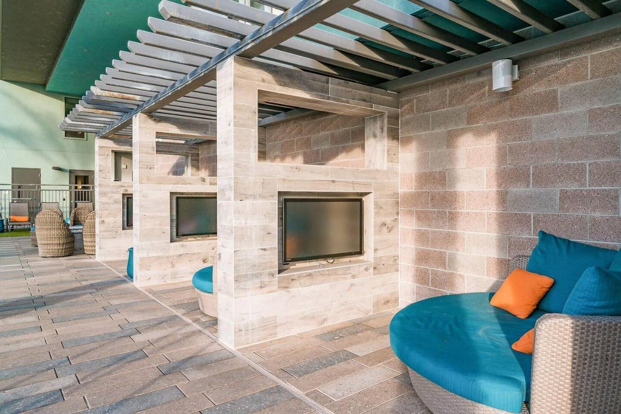 Modern Town Waterfront Cozysuites Paradise 07 *